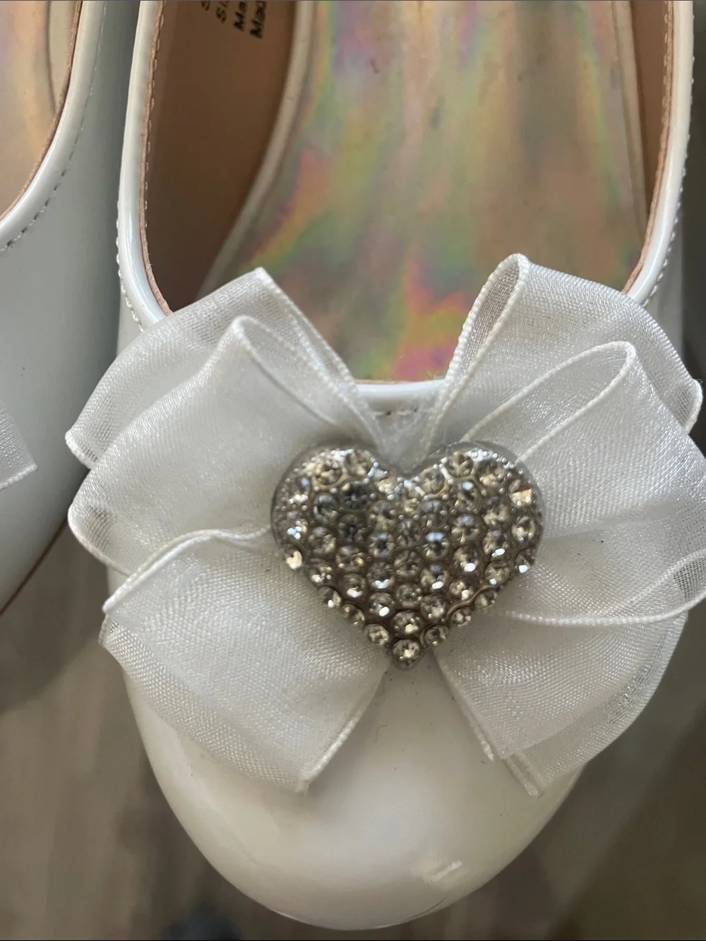 Badgley Mischka White Girls' Pearl Floral Bow Dress Patent Leather Flats
